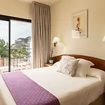 Rvhotels Avenida Готель 2*