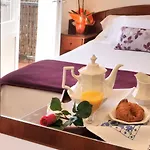 Готель Rvhotels Avenida 2*
