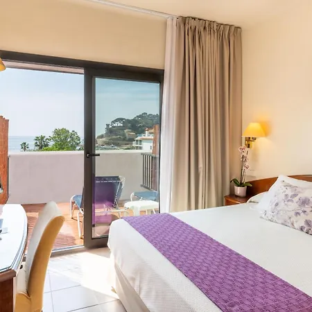 Готель Rvhotels Avenida Тоса-де-Мар