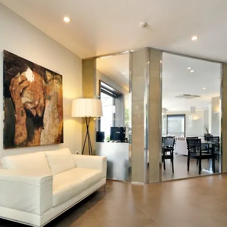 Hotel Avenida 2*