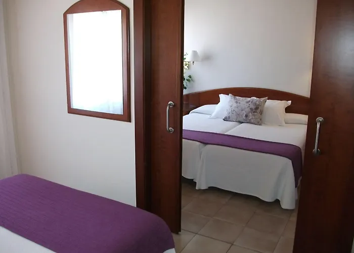 Rvhotels Avenida טוסה דה מאר