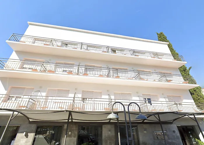 Rvhotels Avenida Hotel 2*