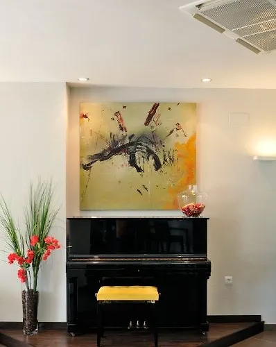 Rvhotels Avenida Hotel