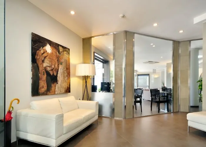 מלון Rvhotels Avenida 2*