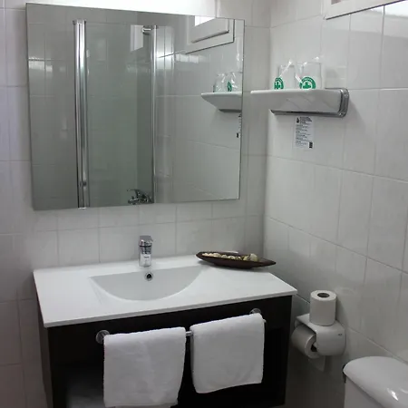 Rvhotels Avenida 2*