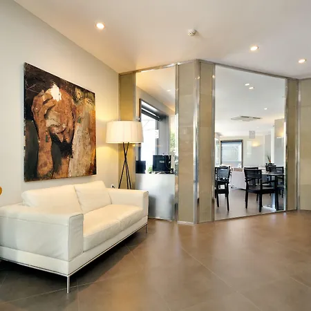 Rvhotels Avenida Ξενοδοχείο 2*