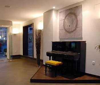 Rvhotels Avenida Готель 2*