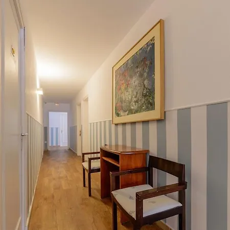 Rvhotels Avenida فندق 2*