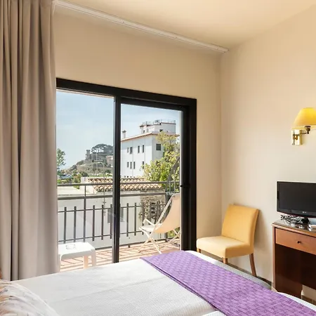 Rvhotels Avenida טוסה דה מאר