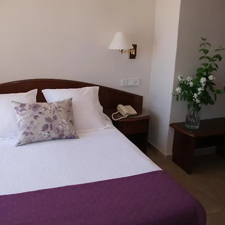 Rvhotels Avenida מלון