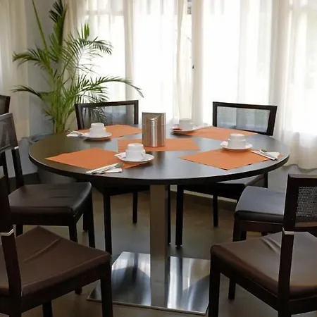 Отель Rvhotels Avenida Тосса-де-Мар