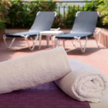 Rvhotels Avenida Отель