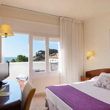 Rvhotels Avenida Отель Тосса-де-Мар