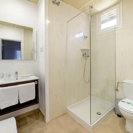מלון Rvhotels Avenida טוסה דה מאר