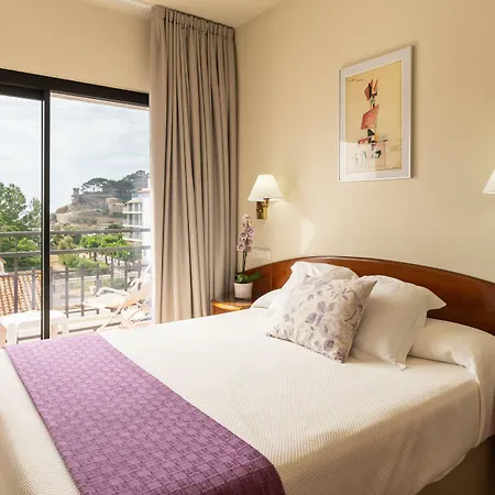 Rvhotels Avenida מלון 2*