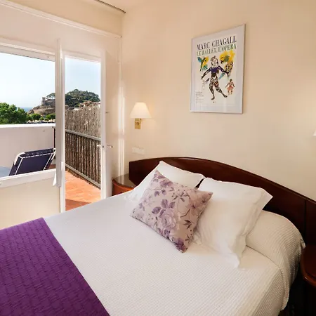 Отель Rvhotels Avenida