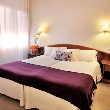 מלון Rvhotels Avenida