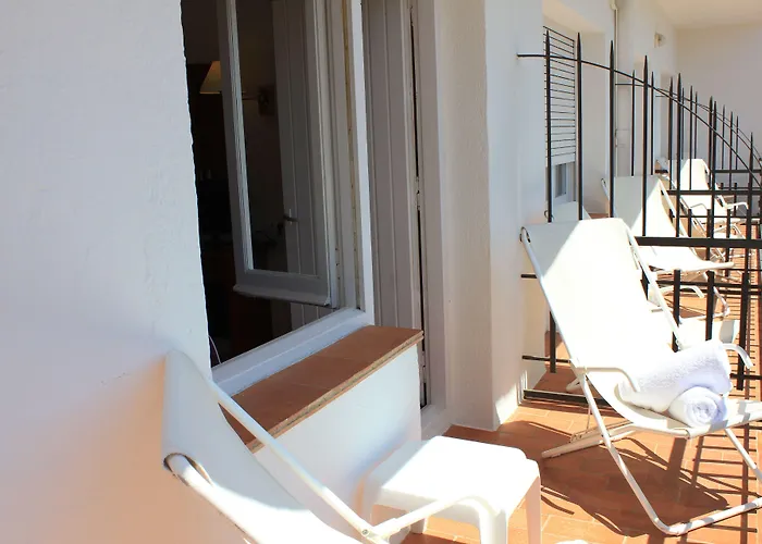 Rvhotels Avenida Отель 2*